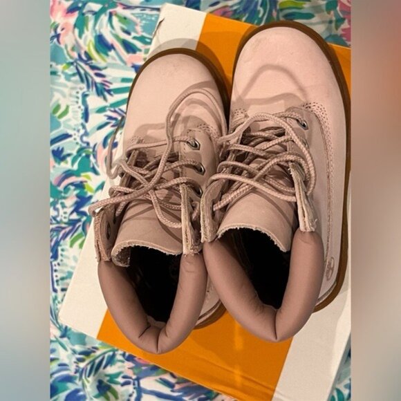 Timberland Classic Pink Nubuck Leather Girls Boots Size 10 With Rubber Sole - Picture 4 of 10